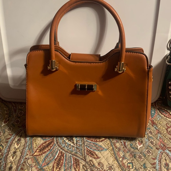 Handbag - Picture 16 of 16